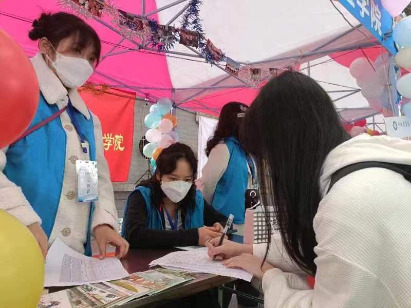 基础医学与法医学院顺利完成2022级迎新工作