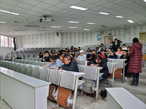 法医学系举行2017级师生座谈会