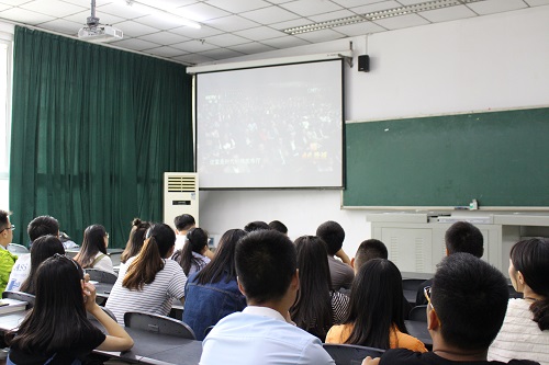 法医学系举行“学习黄大年同志”主题党日活动