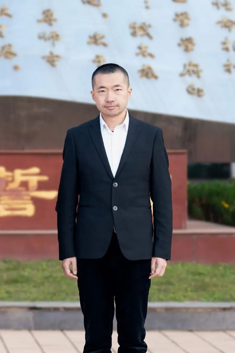 川北之星丨刘振中：坚守公卫育人一线 做学生心中一颗星