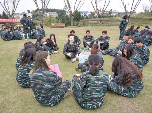 法医学系开展2019年党员骨干先锋素质提升训练活动