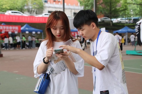 法医学系2019级新生入学工作及新生家长会顺利举行