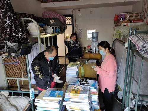 法医学系暖心助力线上学习